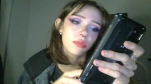 Snapshot of sendforesme chatting on January 4, 12:16 am goddess esme  online show from January 4, 12:16 am