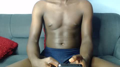 Snapshot of sensation_2 chatting on December 9, 8:22 am Charles online show from December 9, 8:22 am