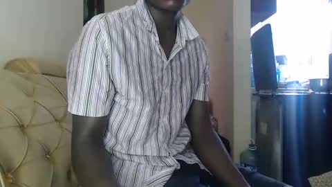 Snapshot of sensation_2 chatting on October 7, 8:33 am Charles online show from October 7, 8:33 am