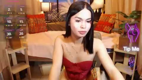 Snapshot of sensationaldiva chatting on June 19, 5:28 pm sensationaldiva online show from June 19, 5:28 pm