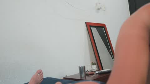 Snapshot of senssual_goddess chatting on January 13, 7:42 pm senssual_goddess online show from January 13, 7:42 pm