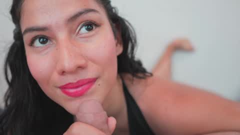 Snapshot of senssual_goddess chatting on February 13, 7:52 pm senssual_goddess online show from February 13, 7:52 pm