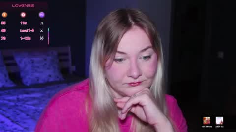 Snapshot of sensual_girrrl chatting on July 20, 12:36 am Ilona online show from July 20, 12:36 am
