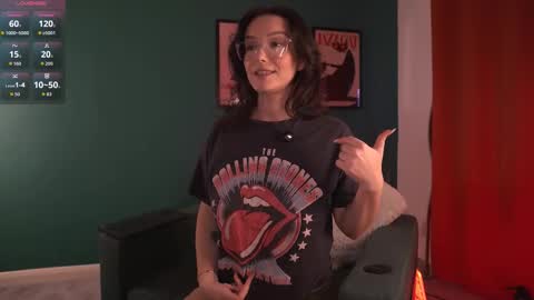 Jasmine online show from February 5, 1:38 pm