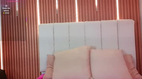 Sensual Kim77 online show from May 9, 12:43 pm