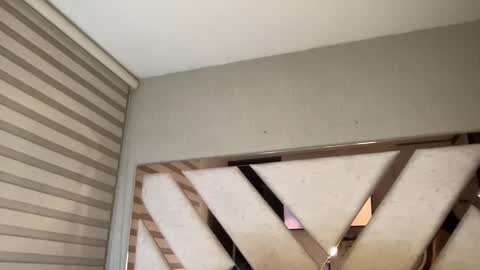 Snapshot of sensual_little_angel chatting on December 3, 7:43 am Nataly online show from December 3, 7:43 am