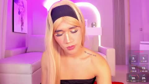 sensual_shanel online show from June 19, 2:38 am