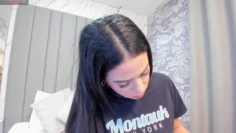 Sophie     online show from April 14, 10:21 am