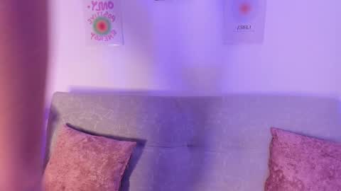 Snapshot of sensualhaven_ chatting on January 3, 12:33 am sensualhaven_ online show from January 3, 12:33 am