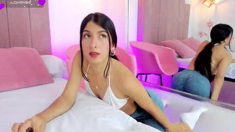 Snapshot of sensualjeen chatting on October 15, 8:09 pm Jeen online show from October 15, 8:09 pm