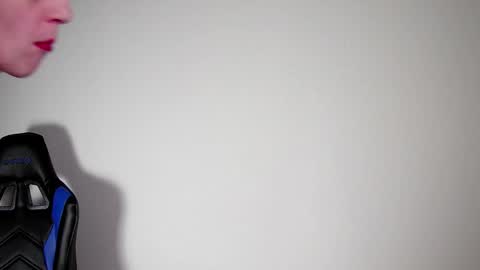 Snapshot of sensualjennn chatting on March 10, 3:45 am sensualjennn online show from March 10, 3:45 am