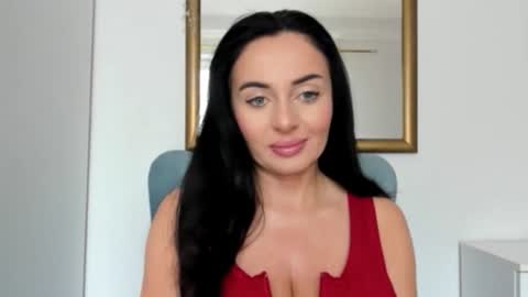 Snapshot of sensuallstella chatting on June 16, 6:49 am sensuallstella online show from June 16, 6:49 am