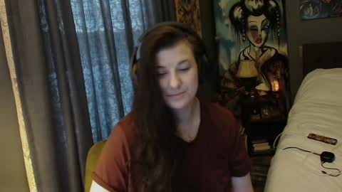 Tara online show from December 8, 1:14 pm