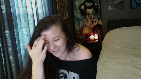 Tara online show from December 14, 2:42 pm