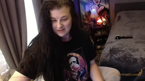 Snapshot of sentfrmheaven chatting on April 24, 1:35 pm Tara online show from April 24, 1:35 pm
