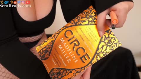 SeraReads online show from November 22, 2:38 pm