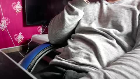 serdarren1992 online show from September 27, 10:53 am