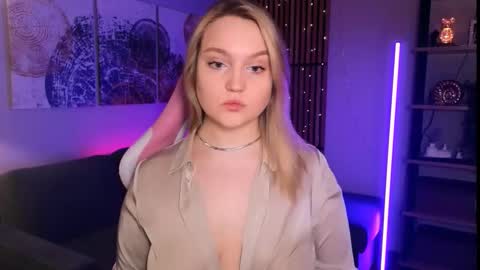 Serena online show from March 15, 12:11 pm