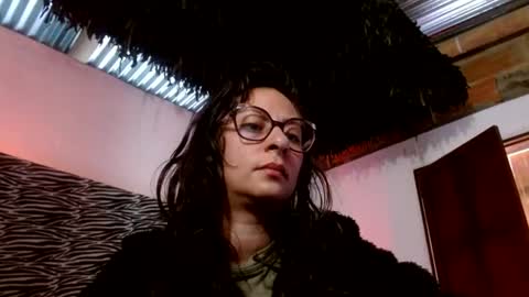 Snapshot of serena_xyz chatting on June 28, 2:34 pm Serena Xyz online show from June 28, 2:34 pm