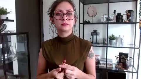 Snapshot of serena_xyz chatting on June 30, 7:26 pm Serena Xyz online show from June 30, 7:26 pm