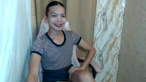 Sam online show from June 20, 6:33 pm