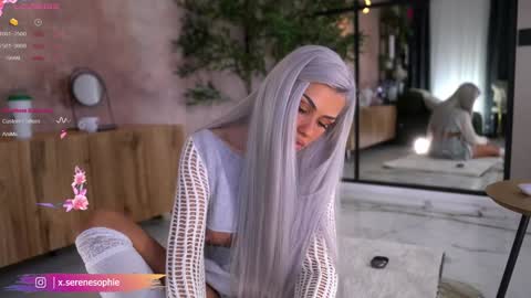 Serene Sophiex online show from September 15, 8:31 pm