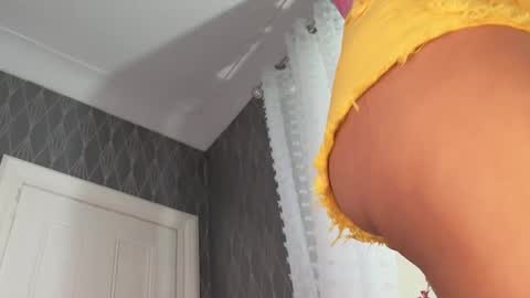 serenexx  your MILF online show from March 20, 7:57 am