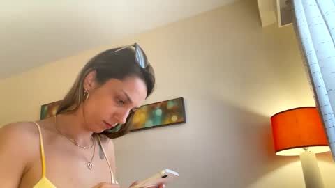 Snapshot of serenityroseee chatting on May 25, 6:47 pm serenityroseee online show from May 25, 6:47 pm