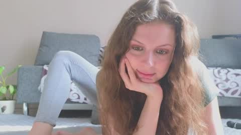 Hey Guys and Girls non-binary personalities  Im Sereta online show from April 1, 8:37 am