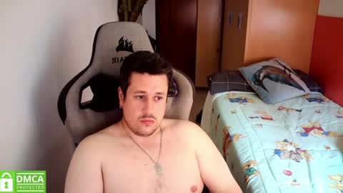 Snapshot of sergio95n chatting on June 8, 2:17 pm Pollos online show from June 8, 2:17 pm