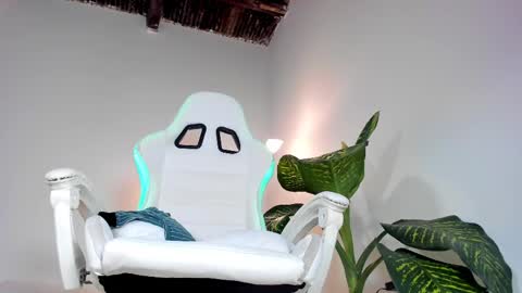 Snapshot of sergiocamiloa_30 chatting on May 16, 2:19 am jax fire online show from May 16, 2:19 am