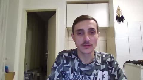 Snapshot of serhio27 chatting on December 13, 10:23 pm meta23meta online show from December 13, 10:23 pm