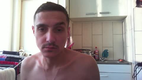 Snapshot of serhio27 chatting on March 9, 6:28 am meta23meta online show from March 9, 6:28 am