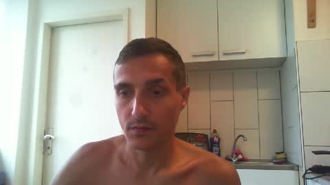 Snapshot of serhio27 chatting on September 22, 7:32 am meta23meta online show from September 22, 7:32 am