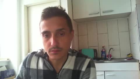 Snapshot of serhio27 chatting on September 27, 7:35 am meta23meta online show from September 27, 7:35 am