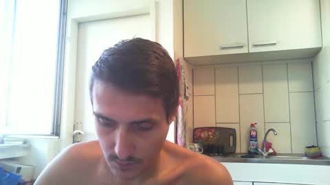 Snapshot of serhio27 chatting on October 31, 6:25 am meta23meta online show from October 31, 6:25 am