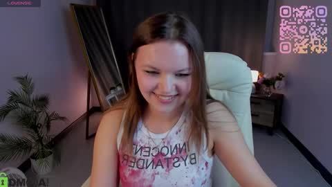 Snapshot of serinella chatting on March 3, 12:22 pm Serinella online show from March 3, 12:22 pm