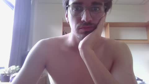 Snapshot of servandomier chatting on February 26, 2:25 pm mier online show from February 26, 2:25 pm