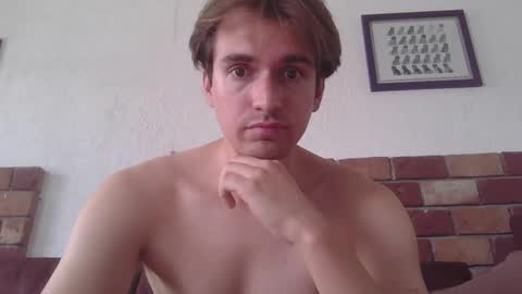 Snapshot of servandomier chatting on September 13, 5:57 pm mier online show from September 13, 5:57 pm