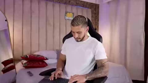 HEY IM SETH online show from January 7, 9:57 pm