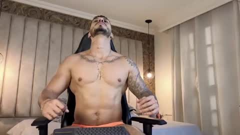 HEY IM SETH online show from February 7, 8:53 pm