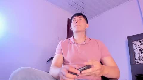 Snapshot of setsuna_10 chatting on November 18, 11:48 pm david online show from November 18, 11:48 pm