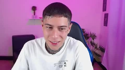 Thomas online show from February 17, 10:05 pm