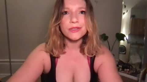 Snapshot of seturselfonfyre chatting on September 30, 3:44 am seturselfonfyre online show from September 30, 3:44 am