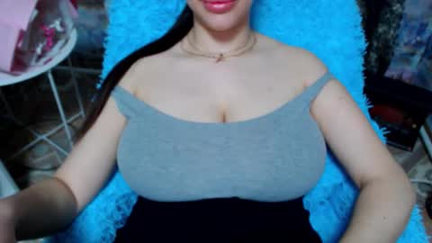 Snapshot of seu_cute chatting on December 15, 7:23 am seu_cute online show from December 15, 7:23 am