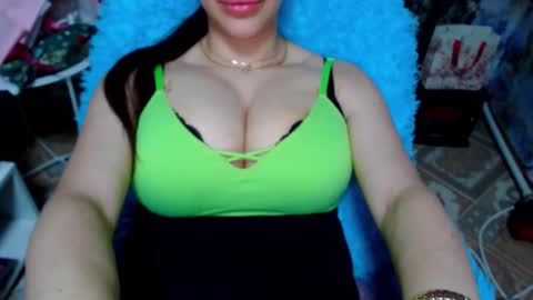 Snapshot of seu_cute chatting on January 6, 11:14 am seu_cute online show from January 6, 11:14 am