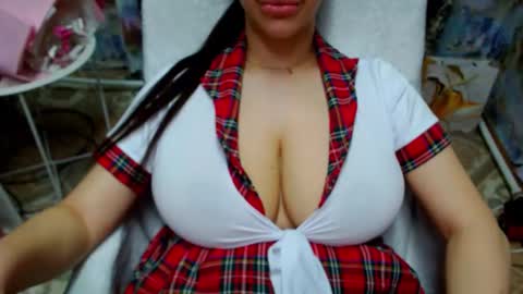 Snapshot of seu_cute chatting on February 18, 8:21 am seu_cute online show from February 18, 8:21 am