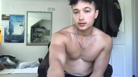 seveninchsteve_ online show from April 21, 5:06 pm