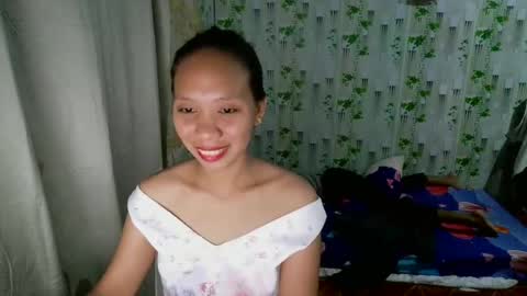 Snapshot of sex_angel2 chatting on June 26, 12:42 pm sex_angel2 online show from June 26, 12:42 pm