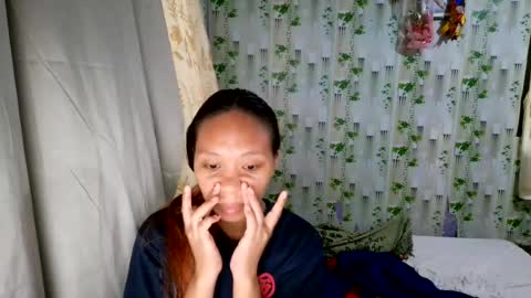 Snapshot of sex_angel2 chatting on August 4, 7:55 am sex_angel2 online show from August 4, 7:55 am